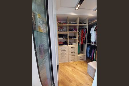 Casa à venda com 253m², 3 quartos e 4 vagas Casa à venda com 253m², 3 quartos e 4 vagasDormitório