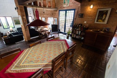 Casa à venda com 1500m², 3 quartos e 4 vagas Casa à venda com 1500m², 3 quartos e 4 vagasCopa