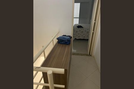 Casa de condomínio à venda com 78m², 2 quartos e 2 vagas Casa de condomínio à venda com 78m², 2 quartos e 2 vagasCorredor