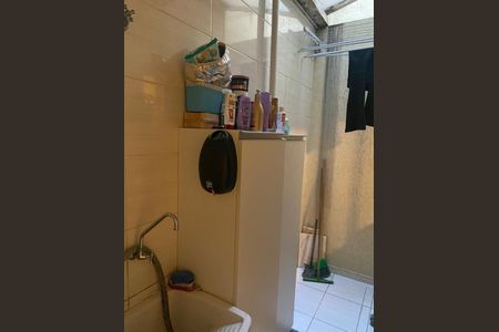 Casa de condomínio à venda com 78m², 2 quartos e 2 vagas Casa de condomínio à venda com 78m², 2 quartos e 2 vagasLavanderia