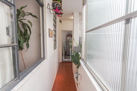 Apartamento à venda com 97m², 3 quartos e 1 vagaÁrea de Serviço