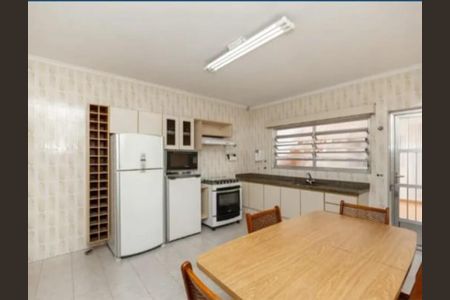 Casa à venda com 192m², 3 quartos e 2 vagas Casa à venda com 192m², 3 quartos e 2 vagasCOZINHA