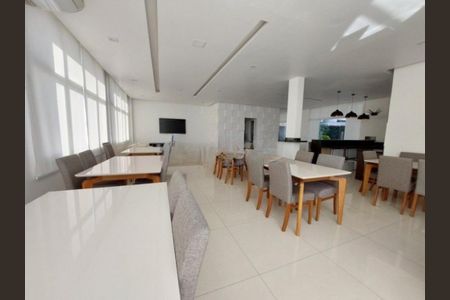 Apartamento à venda com 224m², 4 quartos e 4 vagasSalão de Festas