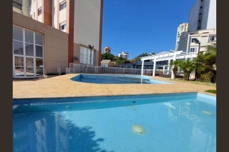 Apartamento à venda com 224m², 4 quartos e 4 vagas Apartamento à venda com 224m², 4 quartos e 4 vagasPiscina