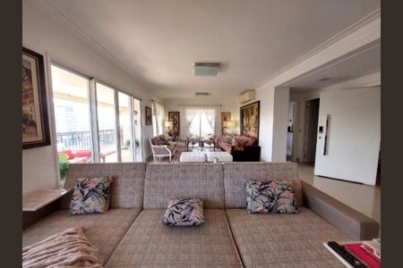 Apartamento à venda com 224m², 4 quartos e 4 vagas Apartamento à venda com 224m², 4 quartos e 4 vagasSala