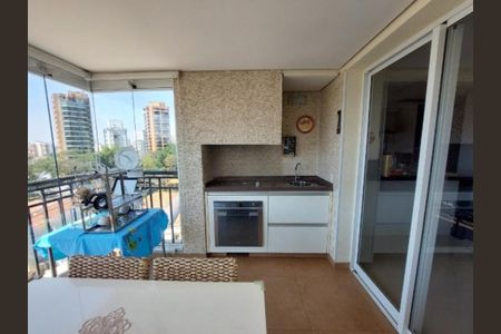 Apartamento à venda com 224m², 4 quartos e 4 vagas Apartamento à venda com 224m², 4 quartos e 4 vagasVaranda Gourmet