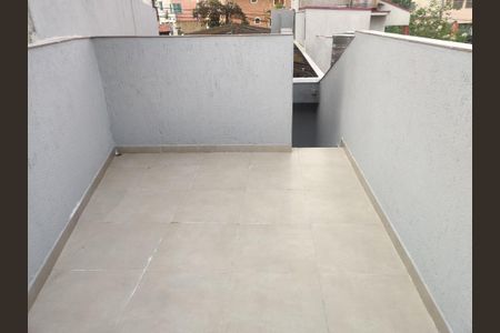Casa à venda com 220m², 3 quartos e 4 vagas Casa à venda com 220m², 3 quartos e 4 vagasQuintal