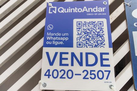 Casa à venda com 250m², 1 quarto e 2 vagas Casa à venda com 250m², 1 quarto e 2 vagasPlaquinha