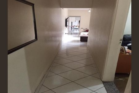 Casa à venda com 80m², 2 quartos e 1 vaga Casa à venda com 80m², 2 quartos e 1 vagaCorredor