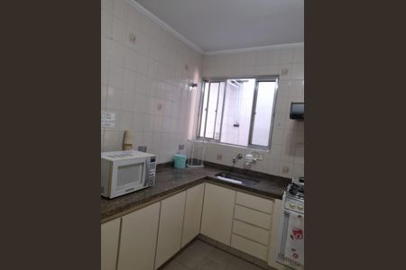 Casa à venda com 210m², 4 quartos e 2 vagas Casa à venda com 210m², 4 quartos e 2 vagasCozinha