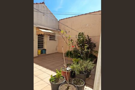 Casa à venda com 210m², 4 quartos e 2 vagas Casa à venda com 210m², 4 quartos e 2 vagasQuintal