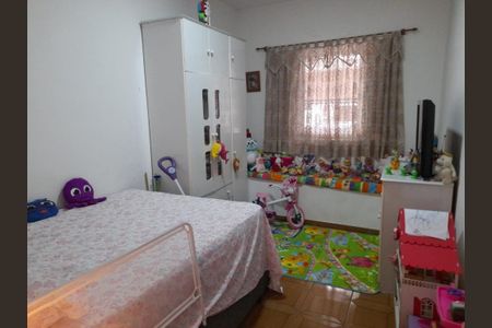 Casa à venda com 210m², 4 quartos e 2 vagas Casa à venda com 210m², 4 quartos e 2 vagasDormitório