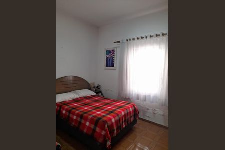 Casa à venda com 210m², 4 quartos e 2 vagas Casa à venda com 210m², 4 quartos e 2 vagasDormitório