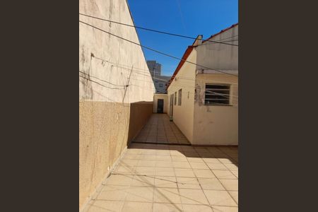 Casa à venda com 210m², 4 quartos e 2 vagas Casa à venda com 210m², 4 quartos e 2 vagasQuintal
