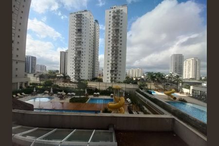 Apartamento à venda com 155m², 3 quartos e 3 vagas Apartamento à venda com 155m², 3 quartos e 3 vagasVista