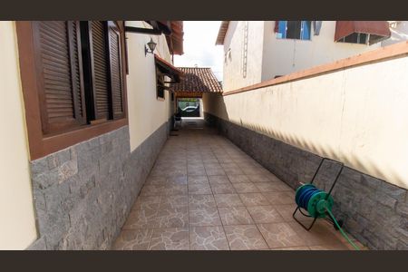 Casa à venda com 352m², 3 quartos e 5 vagas Casa à venda com 352m², 3 quartos e 5 vagasÁrea comum