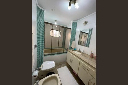 Apartamento à venda com 298m², 4 quartos e 3 vagasBanheiro