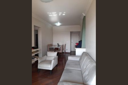 Apartamento à venda com 63m², 2 quartos e 1 vagaSala