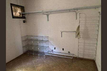 Casa à venda com 349m², 4 quartos e 1 vaga