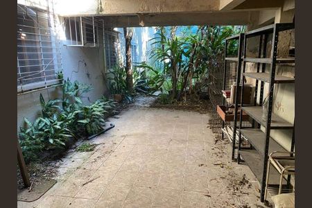 Casa à venda com 349m², 4 quartos e 1 vaga