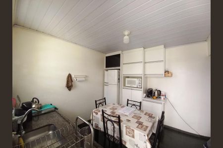 Casa à venda com 309m², 5 quartos e 2 vagas Casa à venda com 309m², 5 quartos e 2 vagasCozinha