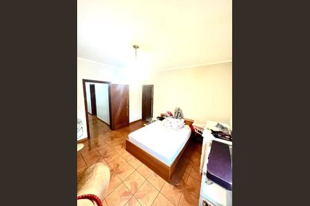 Casa à venda com 190m², 4 quartos e 4 vagasQuarto