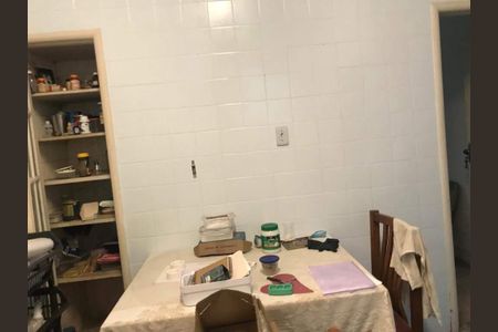 Casa à venda com 324m², 6 quartos e sem vaga