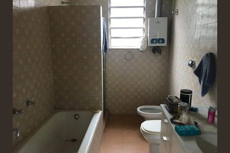 Casa à venda com 324m², 6 quartos e sem vaga