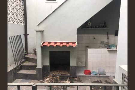 Casa à venda com 324m², 6 quartos e sem vaga