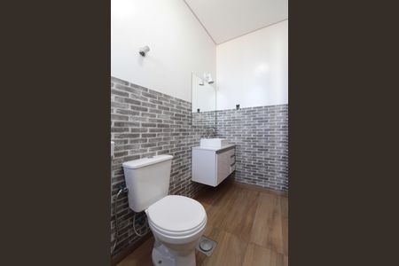 Casa à venda com 249m², 3 quartos e 4 vagasBanheiro Suite 2