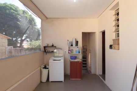 Casa à venda com 249m², 3 quartos e 4 vagasLavanderia