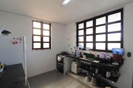 Casa à venda com 249m², 3 quartos e 4 vagasCozinha