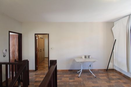 Casa à venda com 249m², 3 quartos e 4 vagasSala