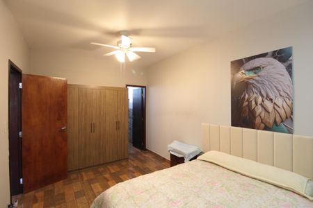 Casa à venda com 249m², 3 quartos e 4 vagasSuite 1