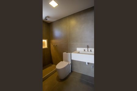 Casa à venda com 330m², 5 quartos e 2 vagas Casa à venda com 330m², 5 quartos e 2 vagasBanheiro da Suíte 4