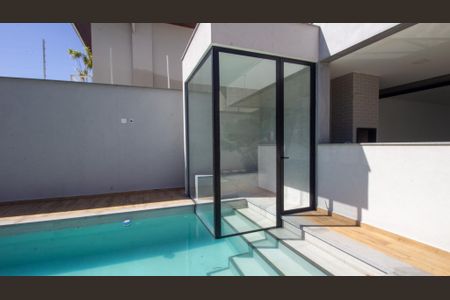 Casa à venda com 330m², 5 quartos e 2 vagas Casa à venda com 330m², 5 quartos e 2 vagasSauna