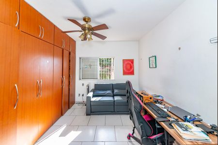 Casa à venda com 440m², 4 quartos e 5 vagas Casa à venda com 440m², 4 quartos e 5 vagasSuíte