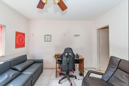 Casa à venda com 440m², 4 quartos e 5 vagas Casa à venda com 440m², 4 quartos e 5 vagasSuíte