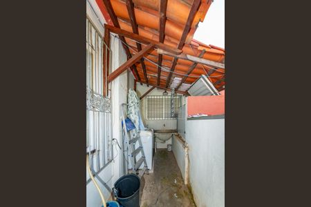 Casa à venda com 440m², 4 quartos e 5 vagas Casa à venda com 440m², 4 quartos e 5 vagasÁrea de Serviço