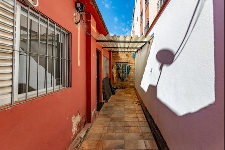 Casa à venda com 440m², 4 quartos e 5 vagas Casa à venda com 440m², 4 quartos e 5 vagasVista/Suíte