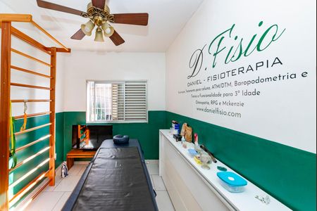 Casa à venda com 440m², 4 quartos e 5 vagas Casa à venda com 440m², 4 quartos e 5 vagasQuarto 2