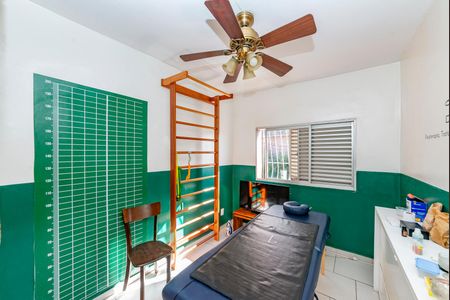 Casa à venda com 440m², 4 quartos e 5 vagas Casa à venda com 440m², 4 quartos e 5 vagasQuarto 2