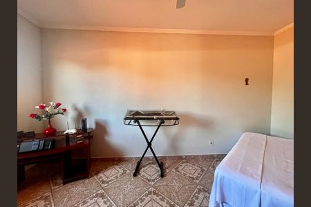 Casa para alugar com 196m², 3 quartos e 1 vaga Casa para alugar com 196m², 3 quartos e 1 vagaQuarto 2