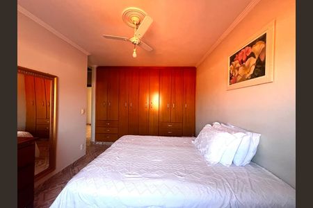 Casa para alugar com 196m², 3 quartos e 1 vaga Casa para alugar com 196m², 3 quartos e 1 vagaSuíte