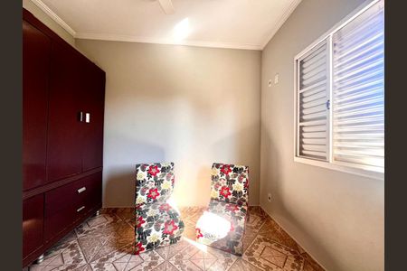 Casa para alugar com 196m², 3 quartos e 1 vaga Casa para alugar com 196m², 3 quartos e 1 vagaQuarto 1