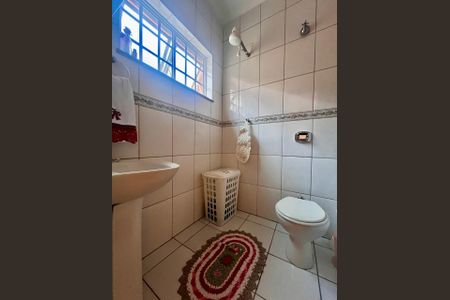 Casa para alugar com 196m², 3 quartos e 1 vaga Casa para alugar com 196m², 3 quartos e 1 vagaLavabo