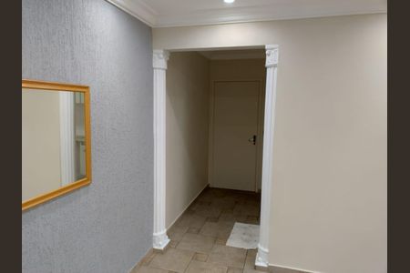 Apartamento à venda com 79m², 2 quartos e 2 vagas Apartamento à venda com 79m², 2 quartos e 2 vagasEntrada