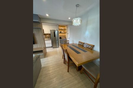 Apartamento à venda com 78m², 2 quartos e 1 vaga Apartamento à venda com 78m², 2 quartos e 1 vagaSala