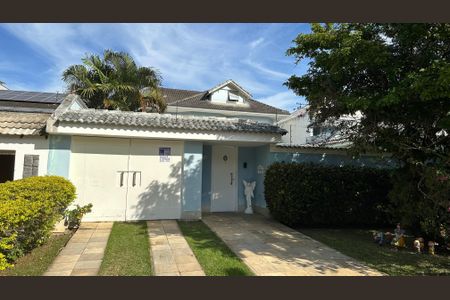 Casa à venda com 508m², 4 quartos e 5 vagas Casa à venda com 508m², 4 quartos e 5 vagasPlaquinha