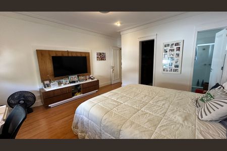 Casa à venda com 508m², 4 quartos e 5 vagas Casa à venda com 508m², 4 quartos e 5 vagasSuíte 3